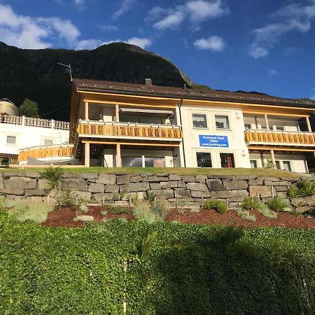 Panorama Fjord Olden Apartment Exterior foto