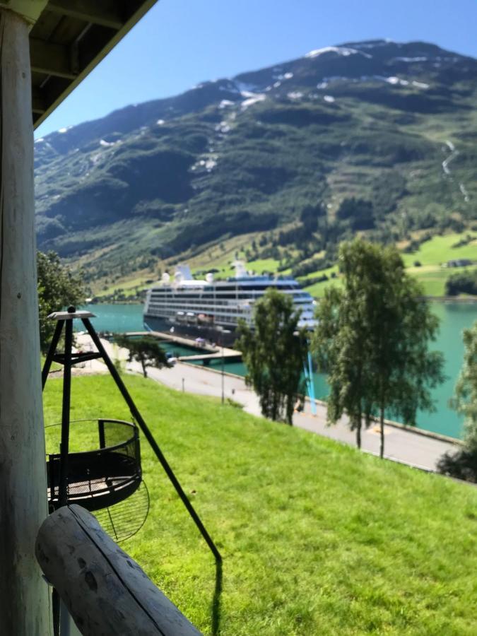 Panorama Fjord Olden Apartment Exterior foto
