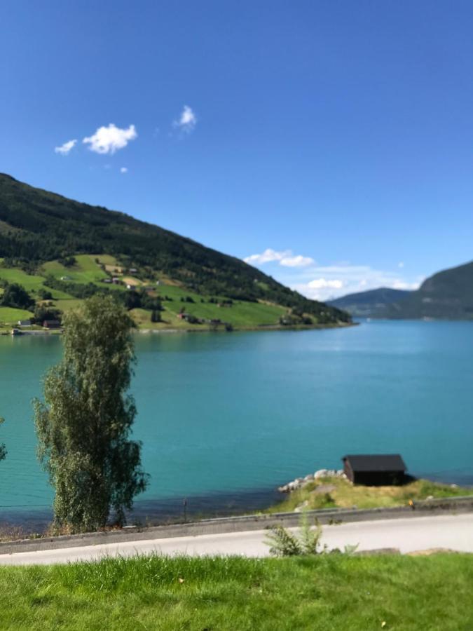 Panorama Fjord Olden Apartment Exterior foto